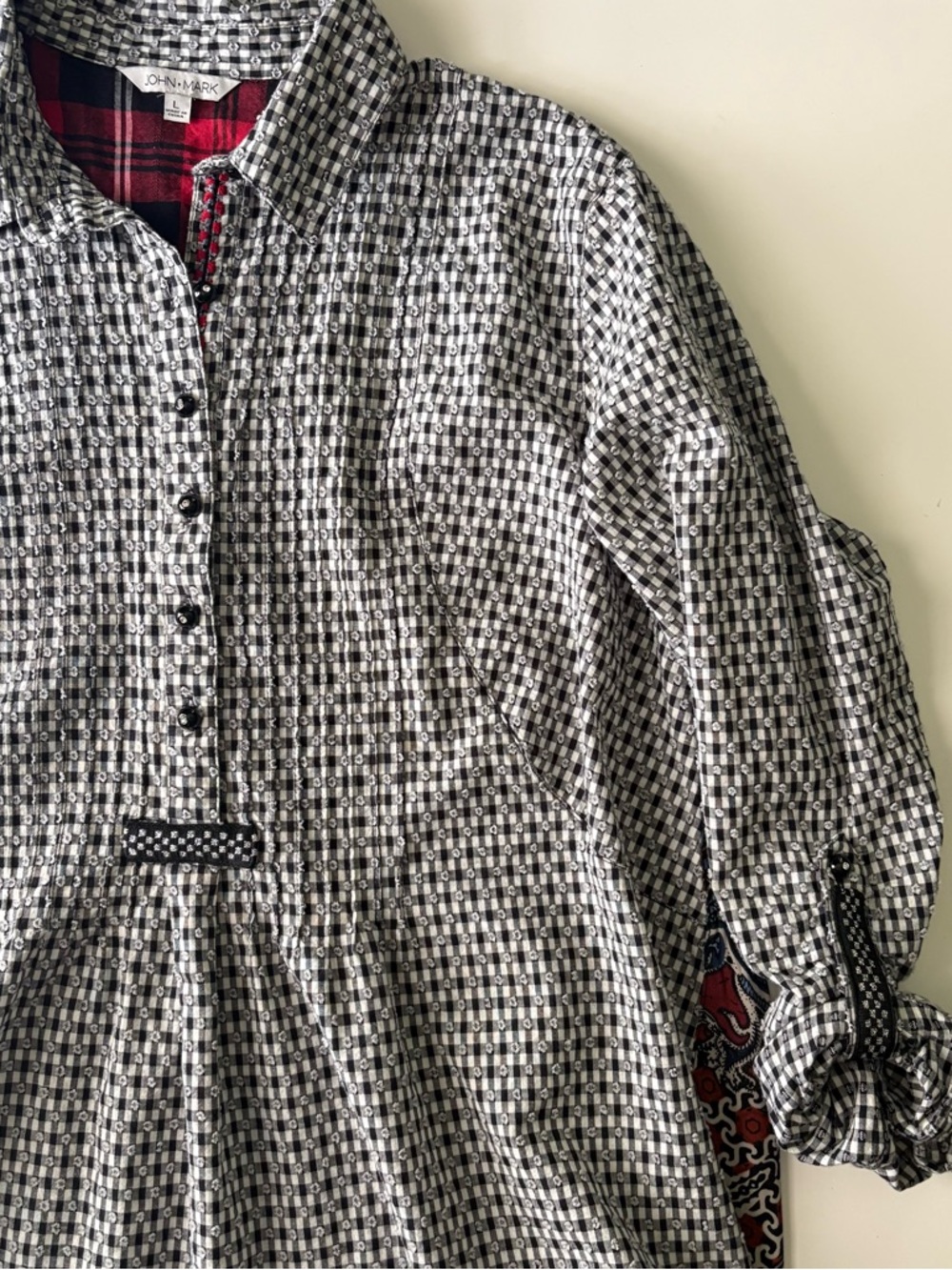 John Mark Mixed Print Black and White Top Size Large - Picture 4 of 9